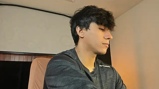 Allex Cano online show from February 19, 11:45 pm