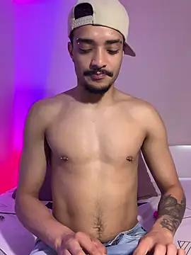 eross chipre  online show from December 4, 9:00 pm