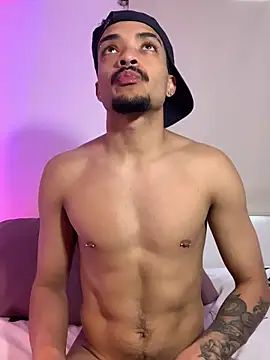 eross chipre  online show from December 1, 8:45 pm