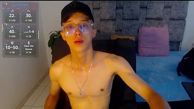 skinny bigcock02 online show from October 1, 9:30 pm