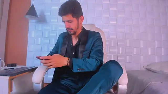 AlejandroStormm online show from February 26, 8:52 pm