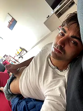 mikekmi21 online show from November 9, 2:32 pm