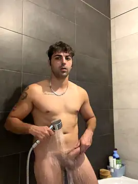 Snapshot of mikekmi21 chatting on October 28, 12:40 pm mikekmi21 online show from October 28, 12:40 pm