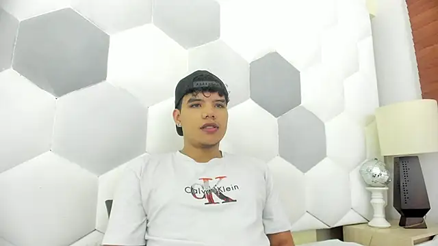 Axel Forte online show from December 14, 1:18 pm