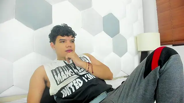 Axel Forte online show from March 14, 2:02 pm