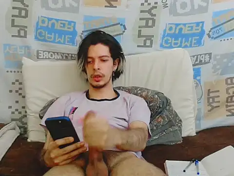 blondetwink online show from April 29, 3:49 pm