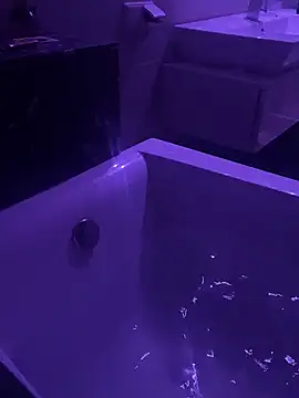 gryzoon online show from April 16, 10:34 pm