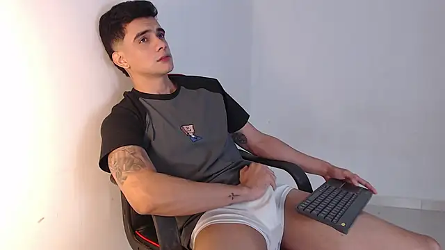 adam levis17 online show from October 8, 8:29 am