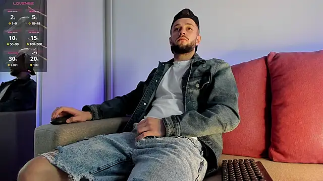 Snapshot of nicholasX1 chatting on September 25, 12:37 pm nicholasX1 online show from September 25, 12:37 pm