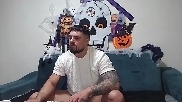 Tiberius hunk online show from October 31, 4:43 pm