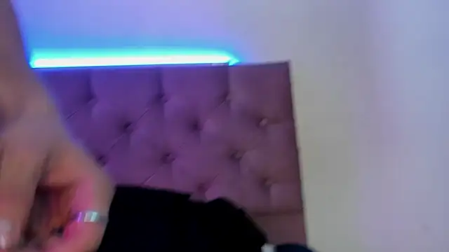 Snapshot of Andrew_Wolff chatting on March 2, 6:05 am Andrew Wolff online show from March 2, 6:05 am