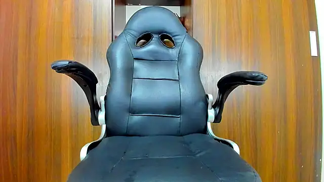 Dreamastercum  online show from October 3, 7:52 pm