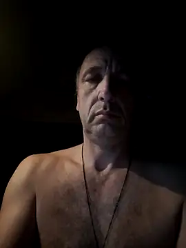 Snapshot of aleksis1313 chatting on March 5, 7:28 pm aleksis1313 online show from March 5, 7:28 pm