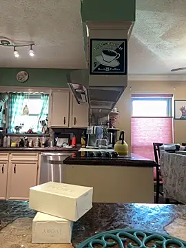 superbearboss online show from April 16, 10:23 pm