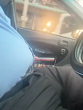 dam-her-boy online show from March 10, 11:49 am