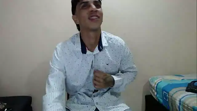 Monkey uchiha777 online show from September 16, 2:34 am