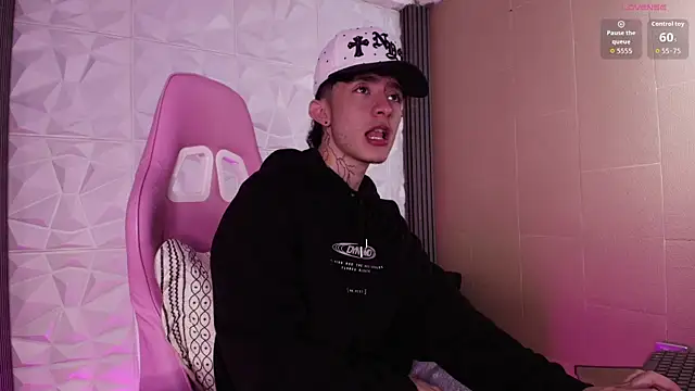 troy rouge online show from January 14, 11:37 am