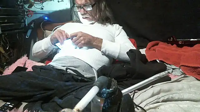 hahard1onestill online show from February 3, 3:04 am