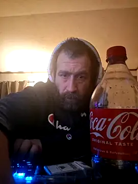 mayg online show from March 17, 4:15 am