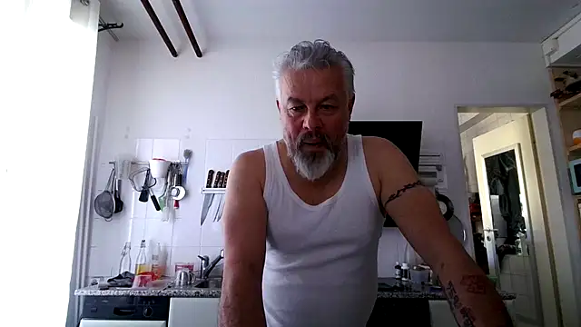 Berg Boy online show from February 7, 10:00 am