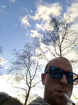 svenpfeifer online show from March 11, 3:12 pm