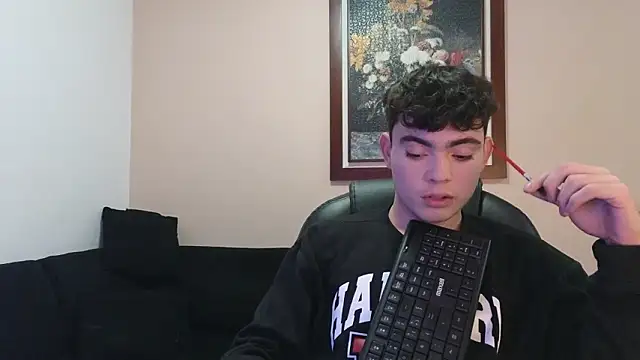 lukeboyce33 online show from March 15, 2:19 am