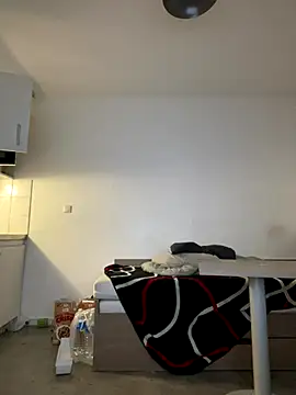 Renoirmonter online show from November 30, 6:32 pm