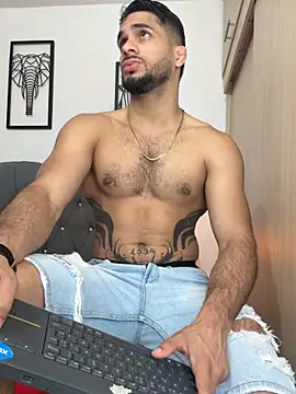 Maximiliano ford online show from February 17, 4:39 pm