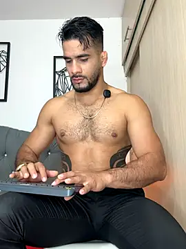 Maximiliano ford online show from December 21, 11:40 am