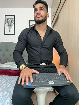 Snapshot of Maximiliano_ford chatting on September 17, 11:00 am Maximiliano ford online show from September 17, 11:00 am