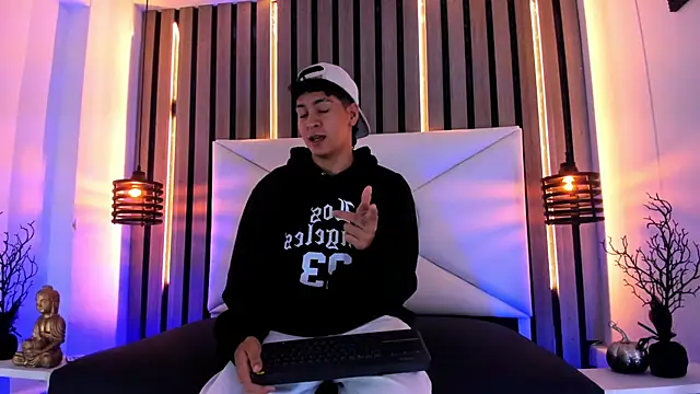 Jhojan twink online show from October 29, 11:46 am