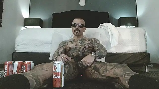 danilog515 online show from March 9, 5:01 am