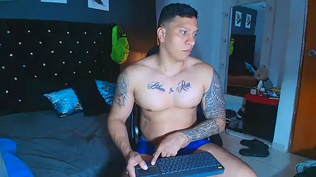 ethan dalton  online show from November 7, 3:21 am