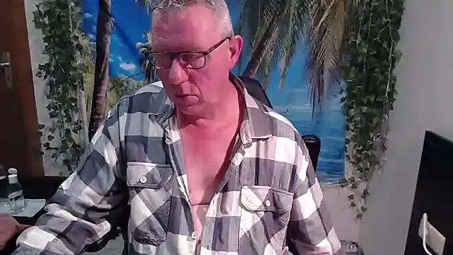 JamesBauer online show from November 23, 5:07 am