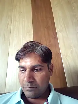 johnny8731 online show from November 16, 7:43 am