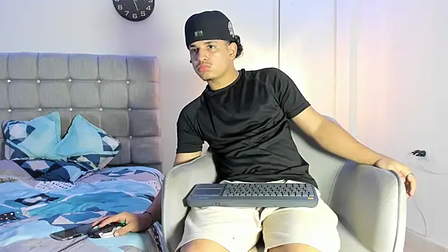 samxx muscle online show from September 21, 4:07 pm