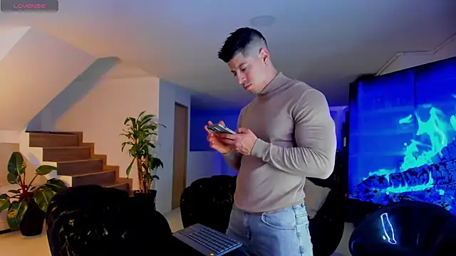 Lukas Green online show from April 11, 9:29 pm