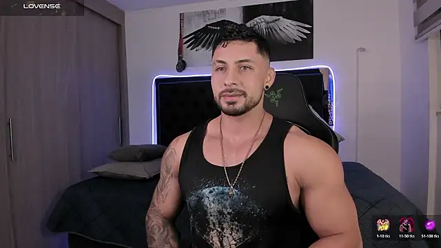 santi aesthetic online show from March 15, 1:24 am