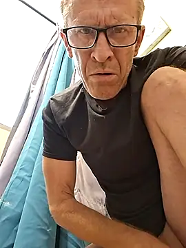 moasslicker online show from October 14, 7:21 pm