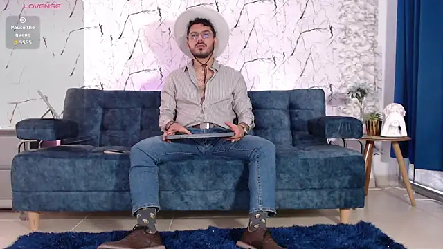 samuelcoopeer online show from October 1, 5:50 pm