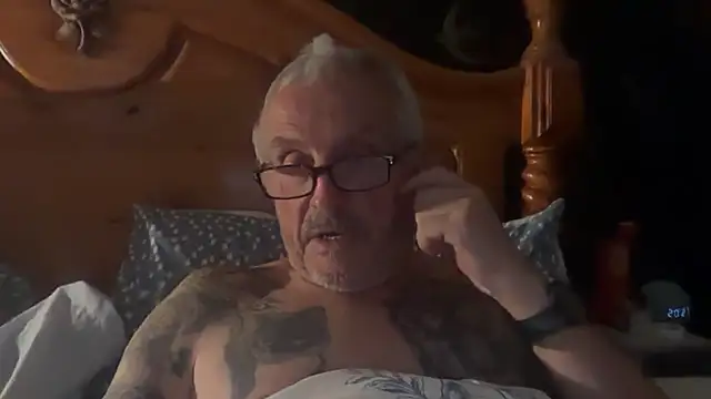 poggles online show from October 23, 7:28 pm