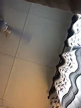 FlyBwoy online show from April 18, 12:39 pm