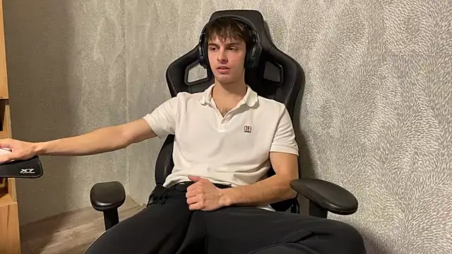 elliot scott online show from October 11, 2:37 am