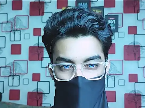 ChiseledCharm online show from October 8, 6:01 pm