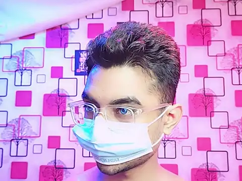 ChiseledCharm online show from November 3, 7:59 pm