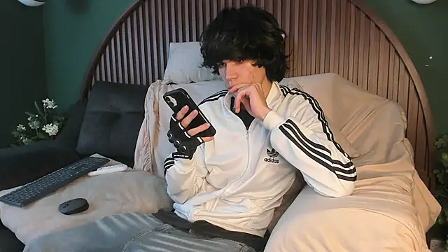 Diamond twink online show from July 17, 6:53 am