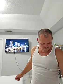 cubanitofeliz40 online show from April 8, 7:33 pm