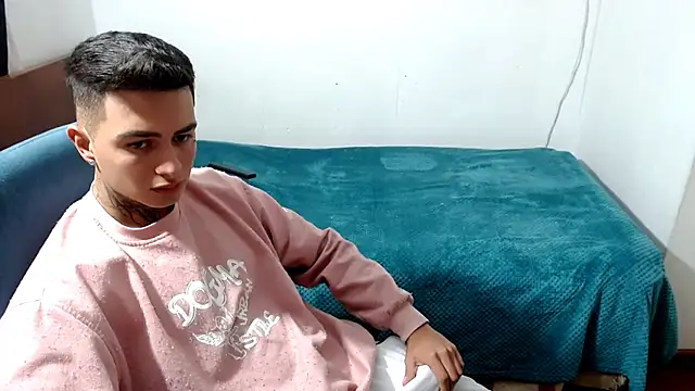 santii ss online show from September 27, 8:39 pm