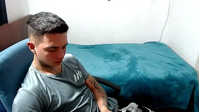 santii ss online show from October 3, 2:05 am