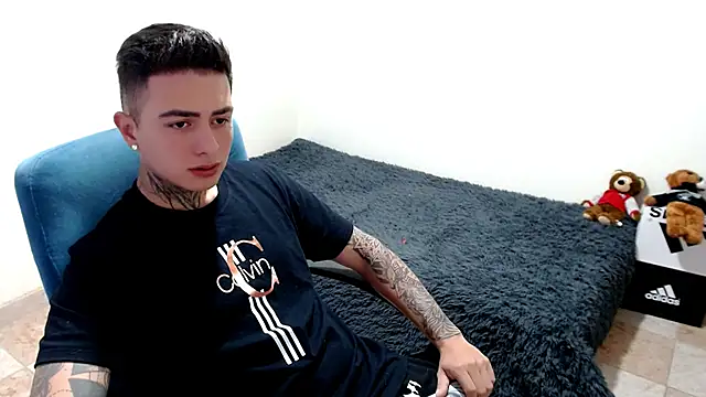 santii ss online show from October 20, 1:09 am